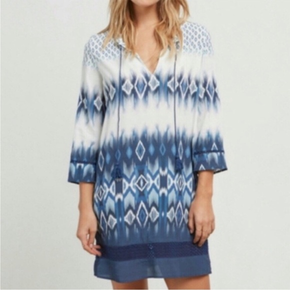 Cupcakes & Cashmere Quest Tunic Dress Swim Coverup - Picture 1 of 13